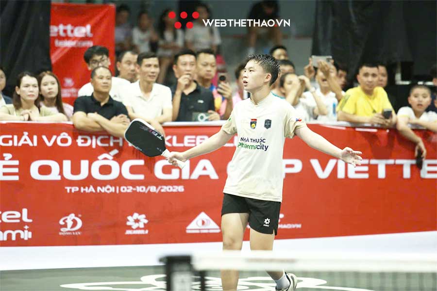 Màn ăn mừng đầy cảm xúc của Khánh Nam