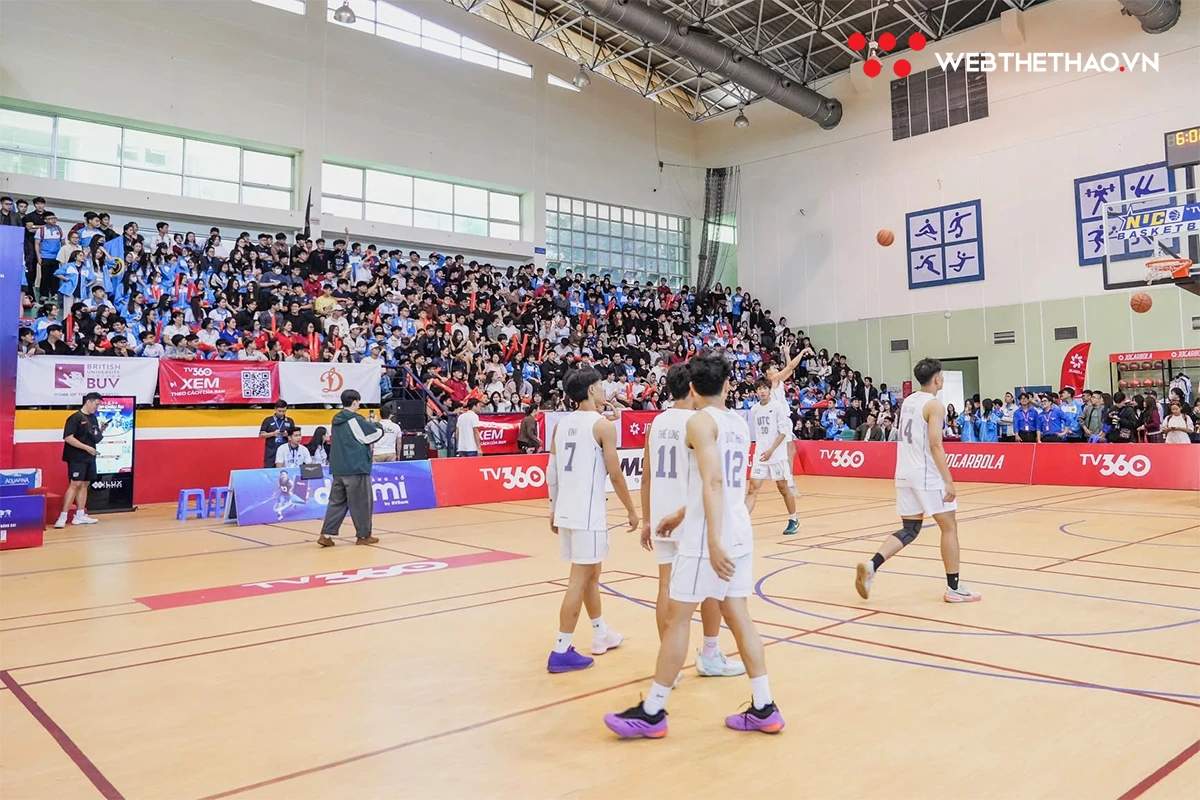 Sự góp mặt của các nhà tài trợ cũng như đơn vị tổ chức giàu kinh nghiệm giúp NUC mang đến sân chơi tiệm cận chuyên nghiệp nhất có thể cho các "baller" sinh viên trên cả nước. Ảnh: Trung Kiên