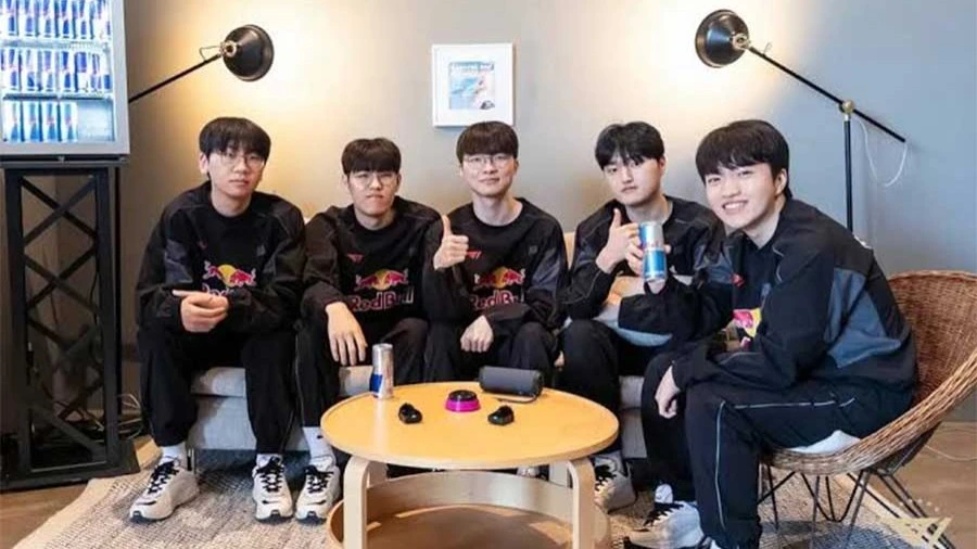 T1 - CAA Singapore và câu chuyện vận hành tài trợ "khác biệt" trong Esports