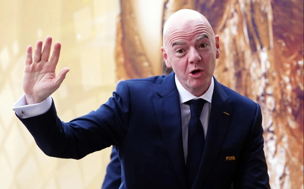 Gianni Infantino phủ nhận các cáo buộc về mối quan hệ với một đồng nghiệp khi còn làm việc tại UEFA (Ảnh: PA)
