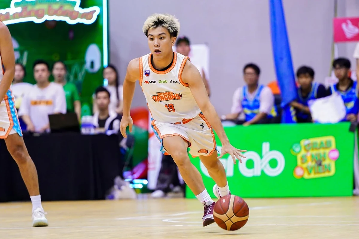 Phan Trọng Tài đang chơi mùa giải thứ 3 tại VBA ở tuổi 21 và là một trong những hậu vệ nội binh trẻ đáng chú ý của giải. Ảnh: VBA