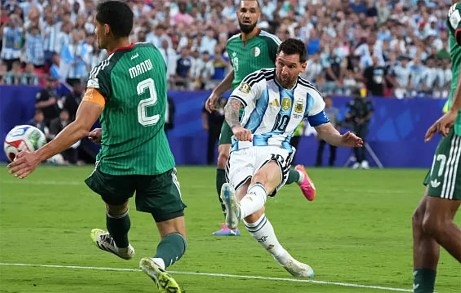 Rangers FC của Scotland từng suýt mượn được Lionel Messi trẻ tuổi từ Barcelona nhờ Football Managers (Ảnh: X.com)