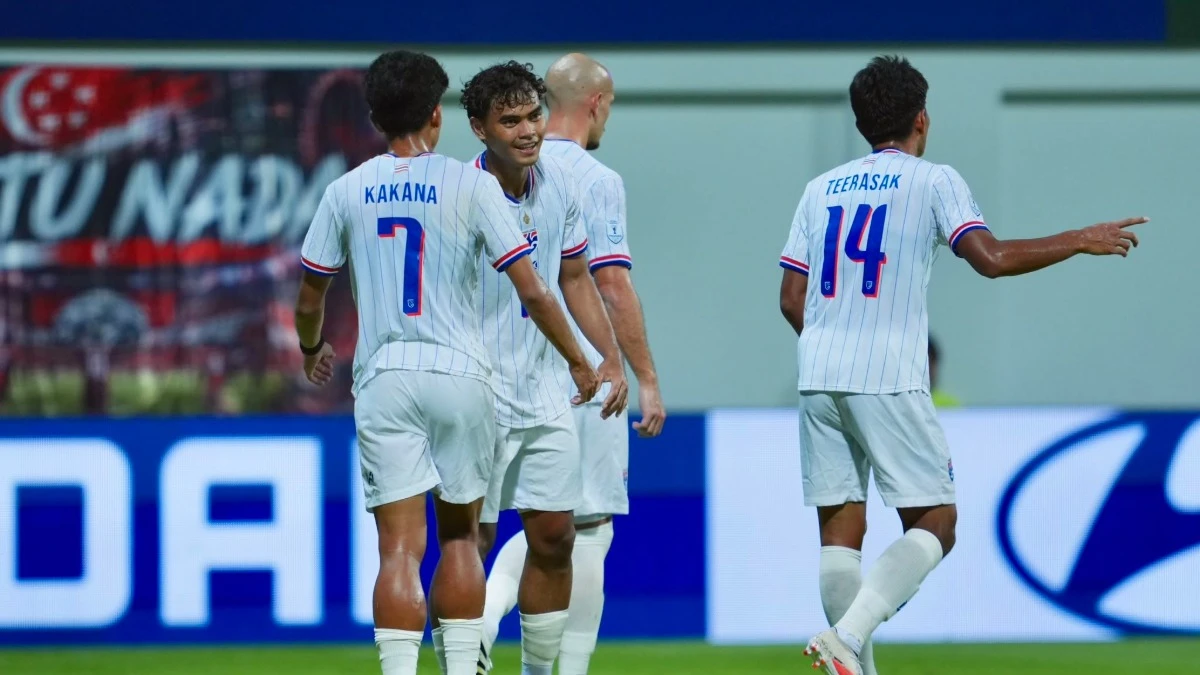 Thái Lan đè bẹp Singapore, đặt một chân vào chung kết ASEAN Cup 2026