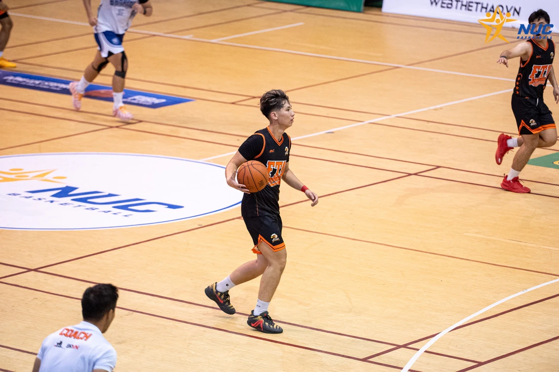 HMC_6075.jpg