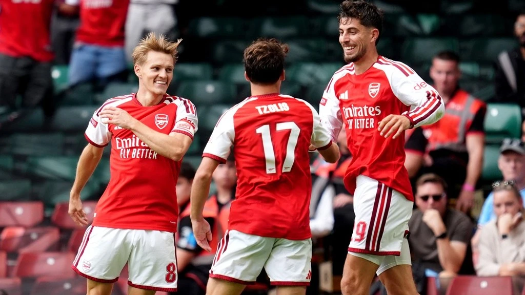 Arsenal phô diễn sức mạnh trước Man City để đoạt Siêu cúp Anh