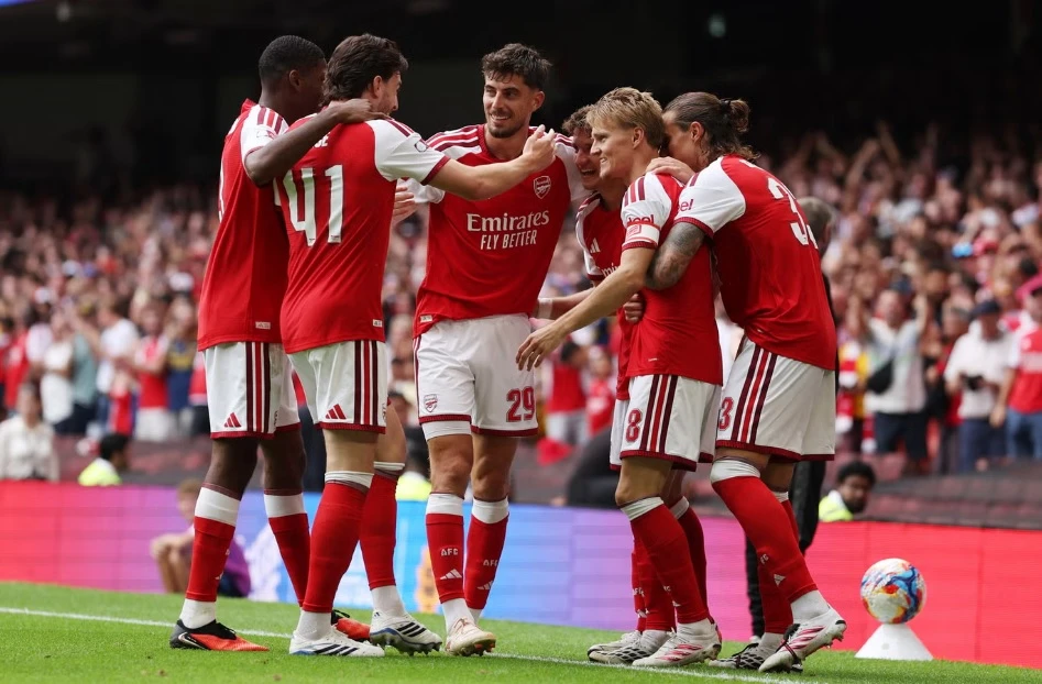 Arsenal đã đánh bại Man City một cách đầy thuyết phục ở trận Siêu cúp Anh (Ảnh: Reuters)