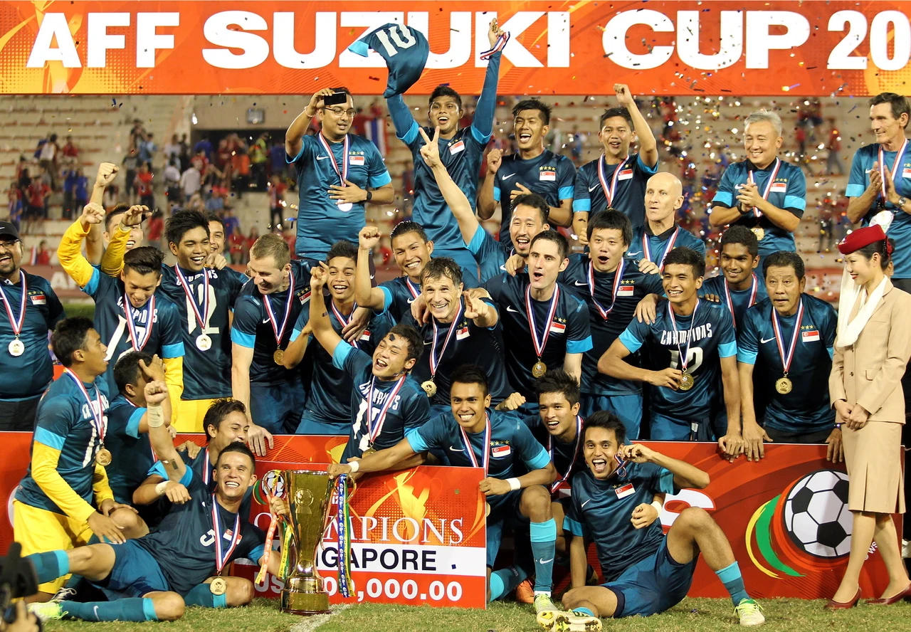Bóng đá Singapore thống trị ĐNÁ với những ngôi sao nhập tịch ở giai đoạn 2004-2012