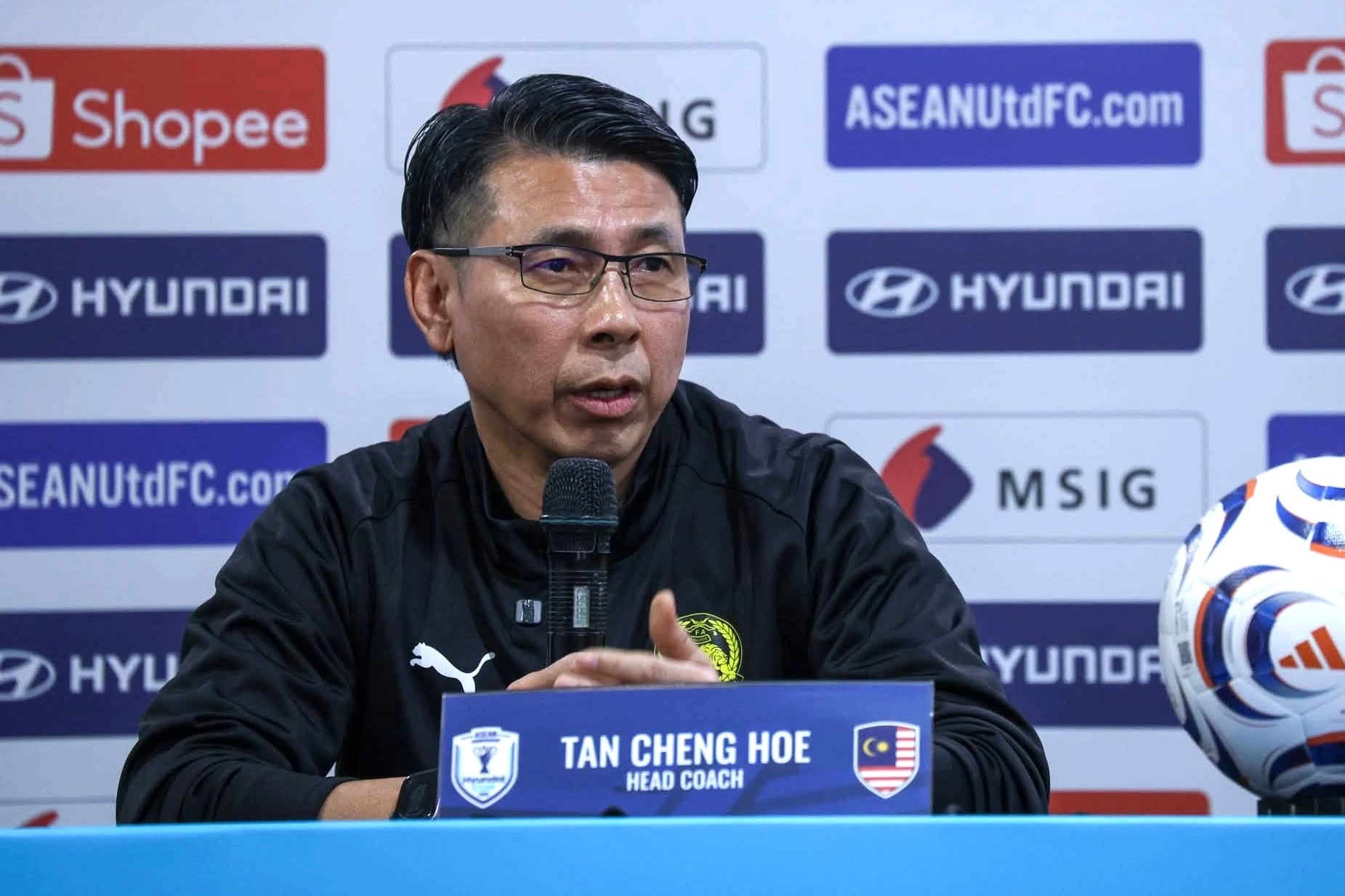 HLV Tan Cheng Hoe có niềm tin mãnh liệt vào khả năng ngược dòng của Malaysia ở sân Mỹ Đình. Ảnh: FAM