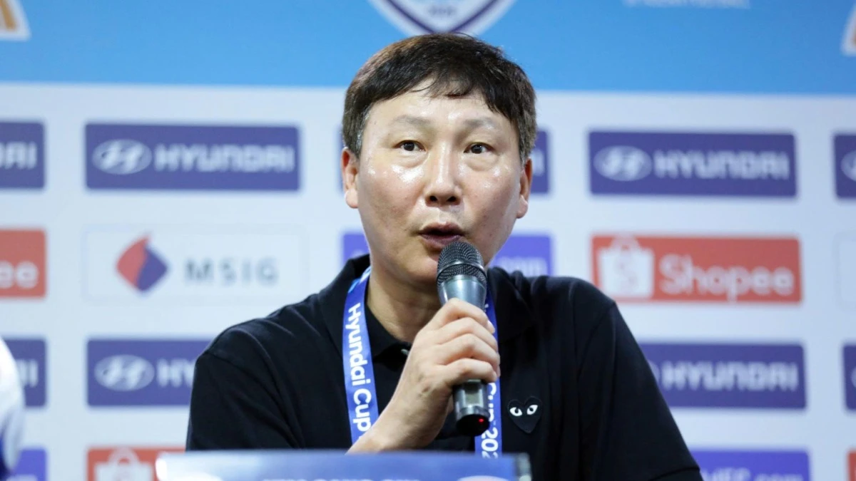HLV Kim Sang Sik muốn Xuân Son ghi 3 bàn vào lưới Thái Lan