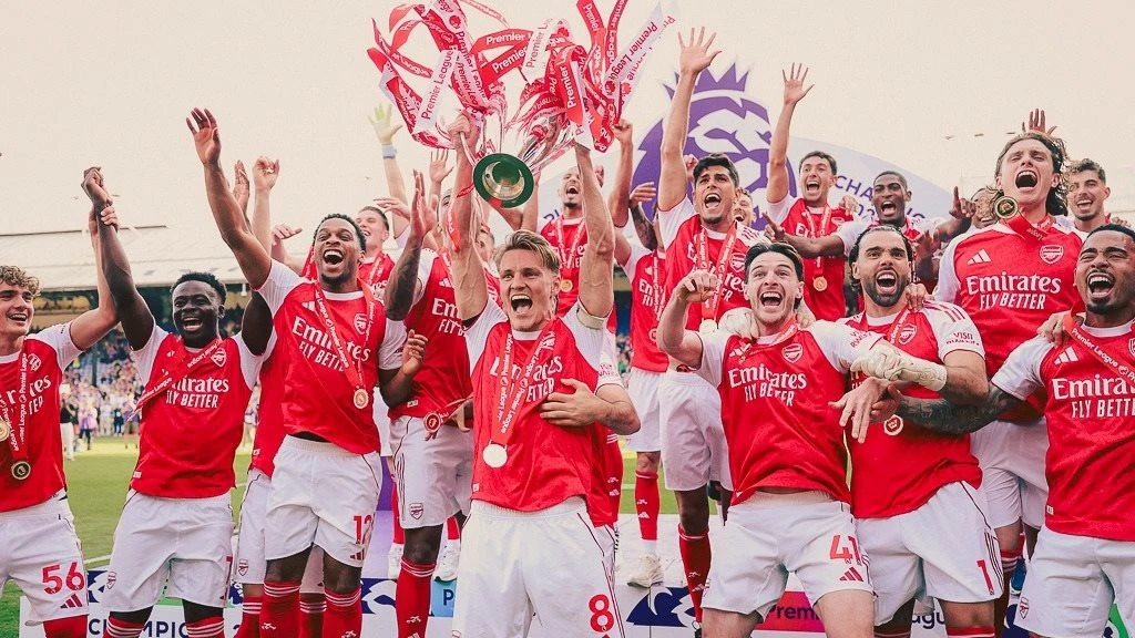 Arsenal mua trung vệ gần 70 triệu USD, tham vọng bảo vệ ngôi vương Ngoại hạng Anh