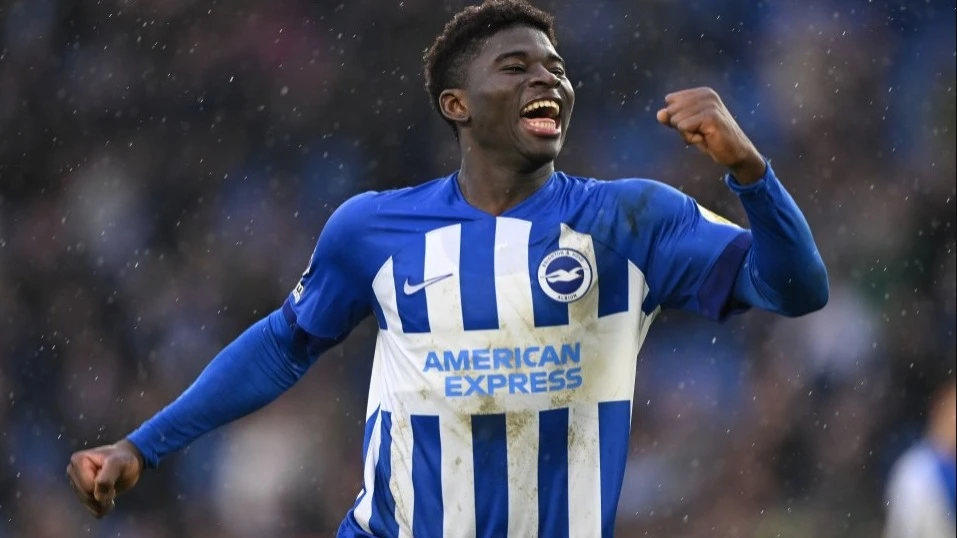 Man United mạnh thế nào khi trả 70 triệu euro mua 'máy quét' Carlos Baleba?