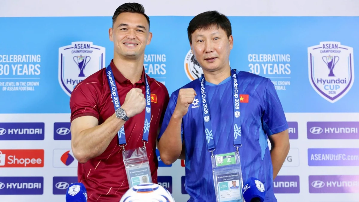 HLV Kim Sang Sik: “Ronaldo hay Messi cũng không khiến Lê Giang Patrik nao núng”