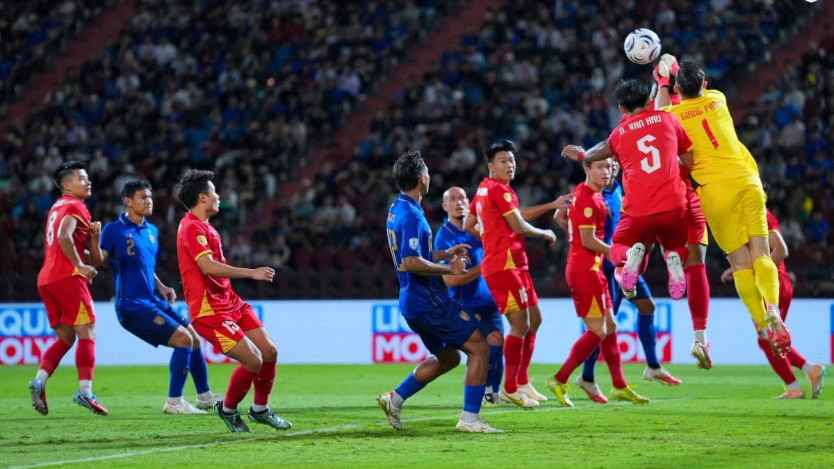 Lê Giang Patrik đã làm được điều mà các thủ môn Việt Nam thường gặp khó trước Thái Lan