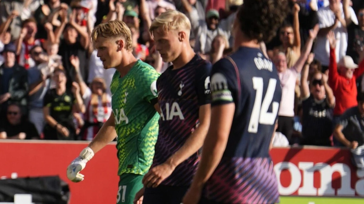 Tottenham thua Brentford: Thất bại gây sốc, nhưng chưa phải hồi chuông báo động