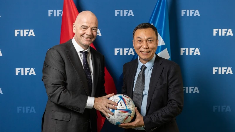 Chủ tịch FIFA Gianni Infantino dự khán chung kết Việt Nam - Thái Lan tại Mỹ Đình