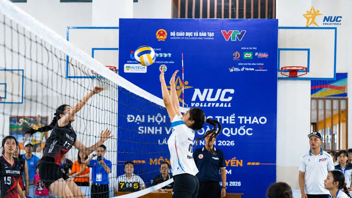 Đại học Tài chính - Marketing lội ngược dòng ấn tượng ngày mở màn NUC 2026