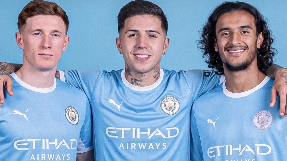 Man City chi 300 triệu bảng mua tiền vệ nhưng có phải để thay thế Rodri?