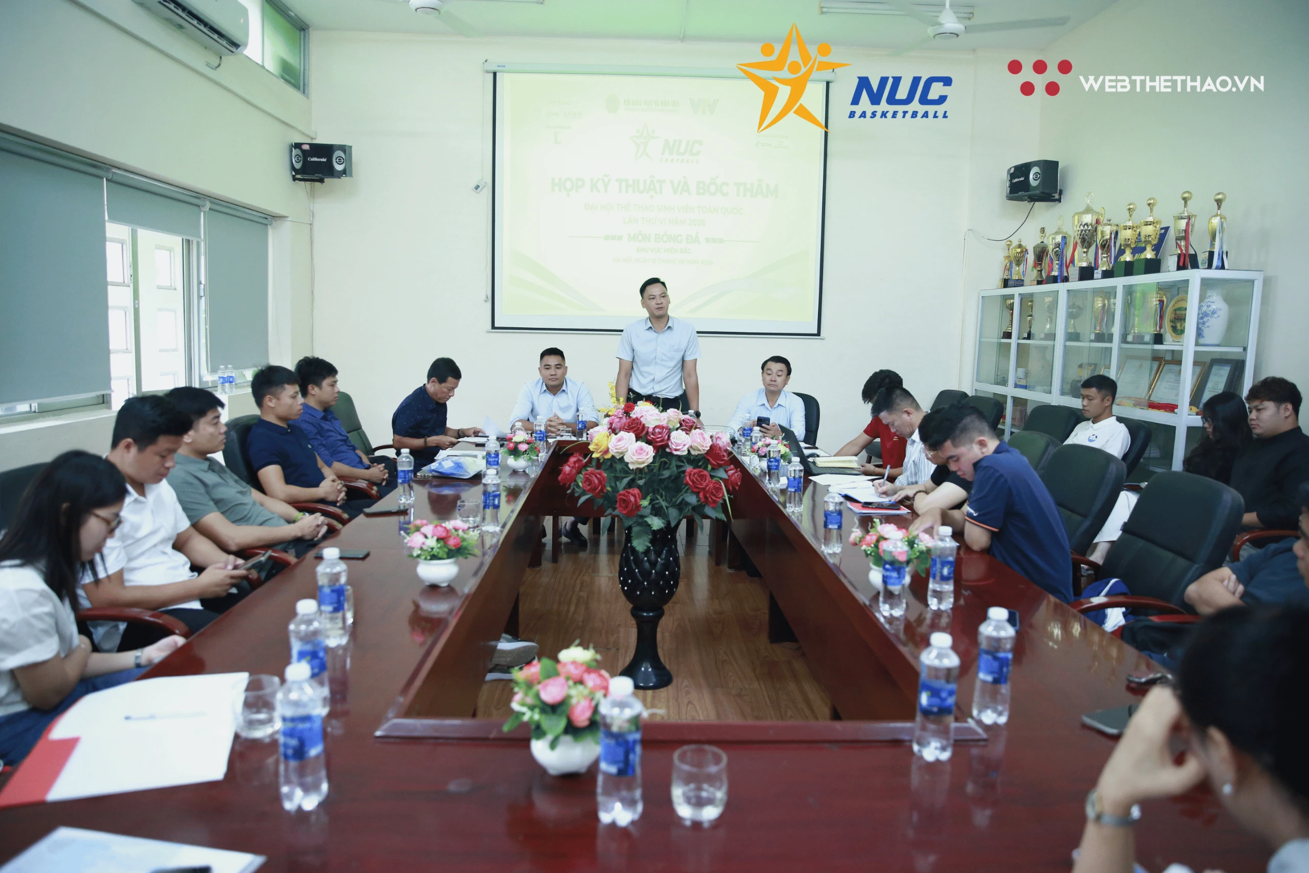 Họp kỹ thuật và bốc thăm chia bảng thi đấu vòng loại miền Bắc bộ môn Bóng đá thuộc Đại hội thể thao sinh viên toàn quốc 2026 Ảnh: Xuân Hoàng