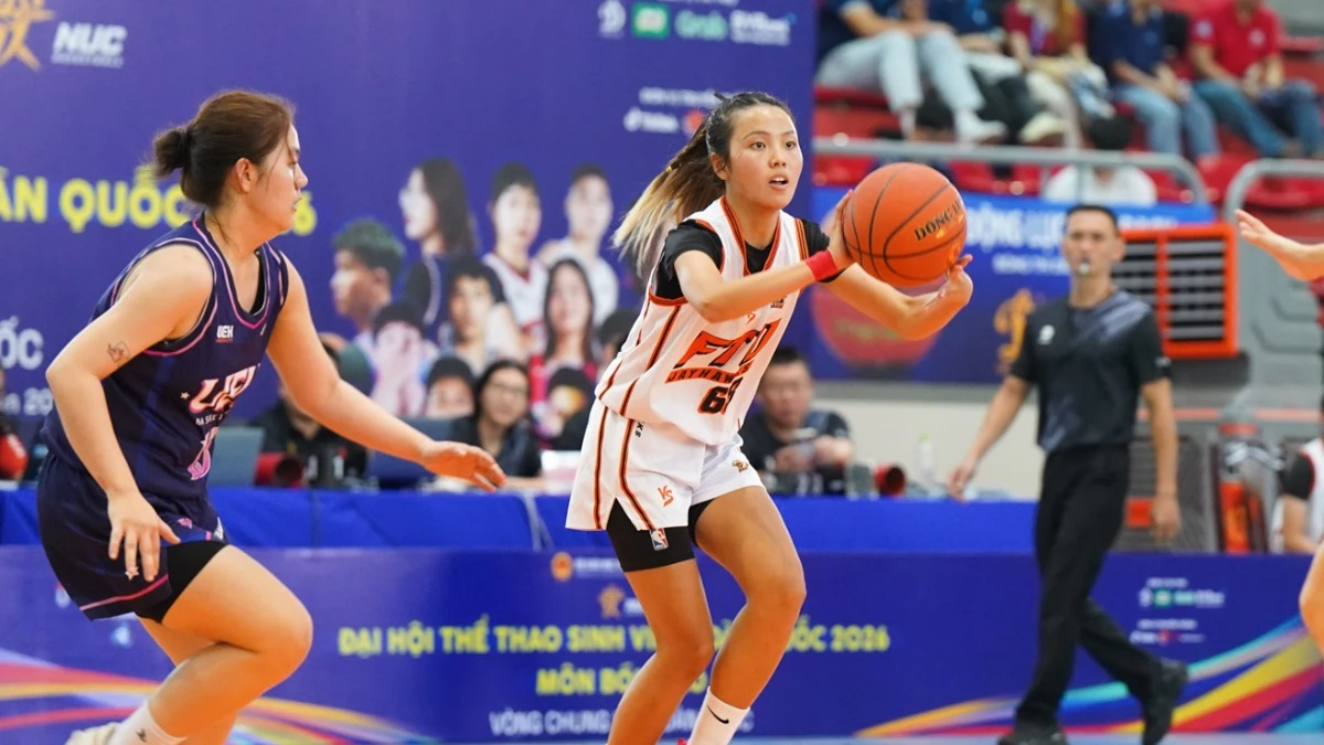 Không cho đối thủ ghi điểm nào ở hiệp phụ, ĐH Ngoại Thương bay cao tại CKTQ NUC Basketball 2026