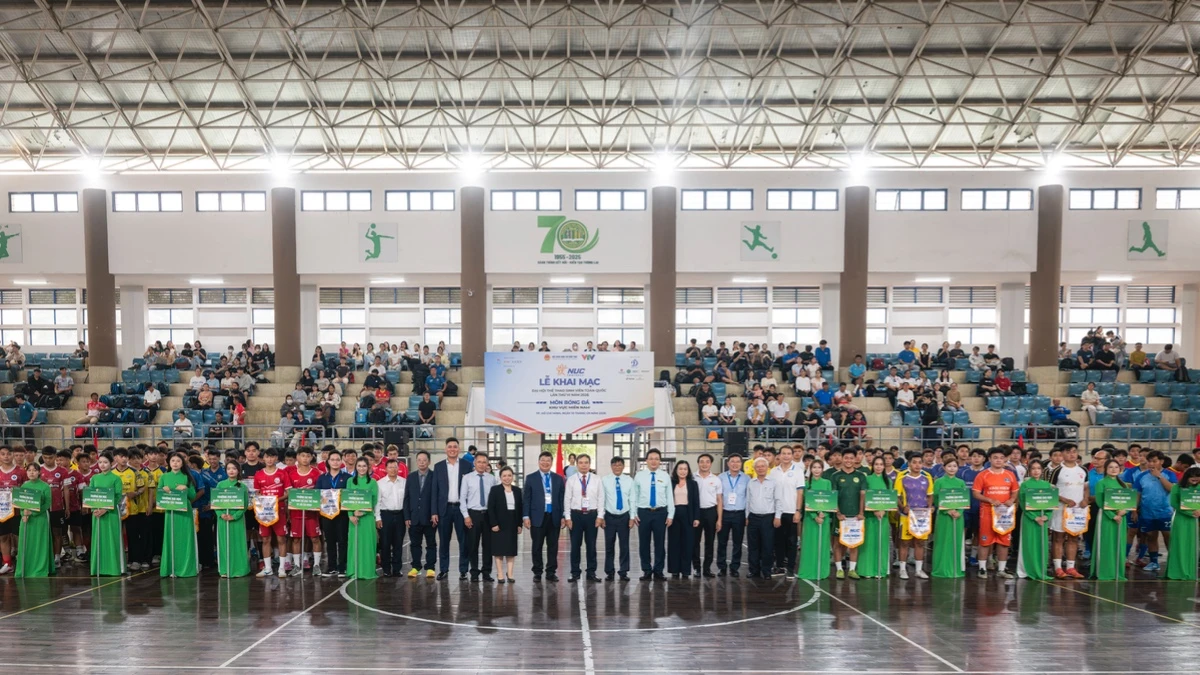 Tưng bừng ngày hội khai mạc giải bóng đá NUC 2026 khu vực phía Nam