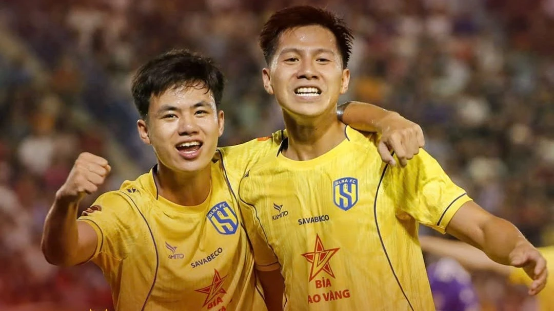 SLNA nhấn chìm Hà Nội, khủng hoảng bủa vây đội bóng Thủ đô