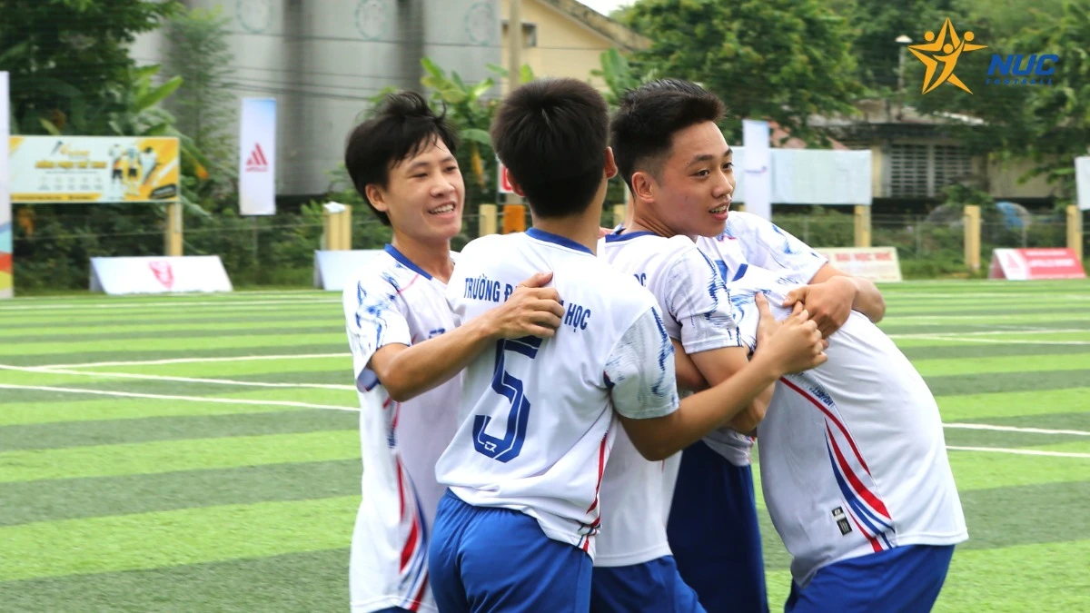 Trường ĐH Khoa học - ĐH Huế thắng kịch tính trận ra quân NUC bóng đá 2026
