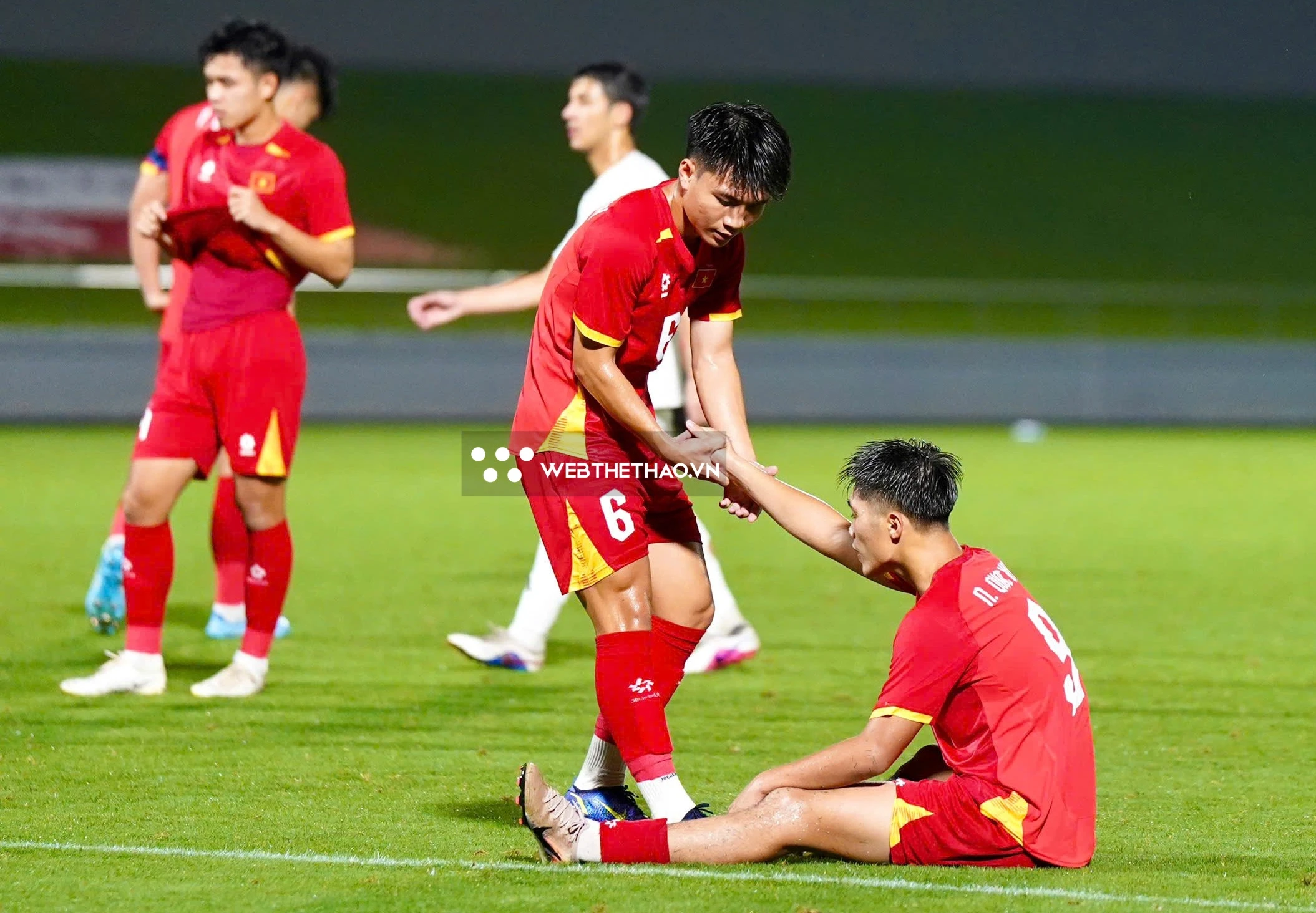 U23 Việt Nam bị đối thủ cầm hòa dù áp đảo về số cú sút. Ảnh: Việt Long